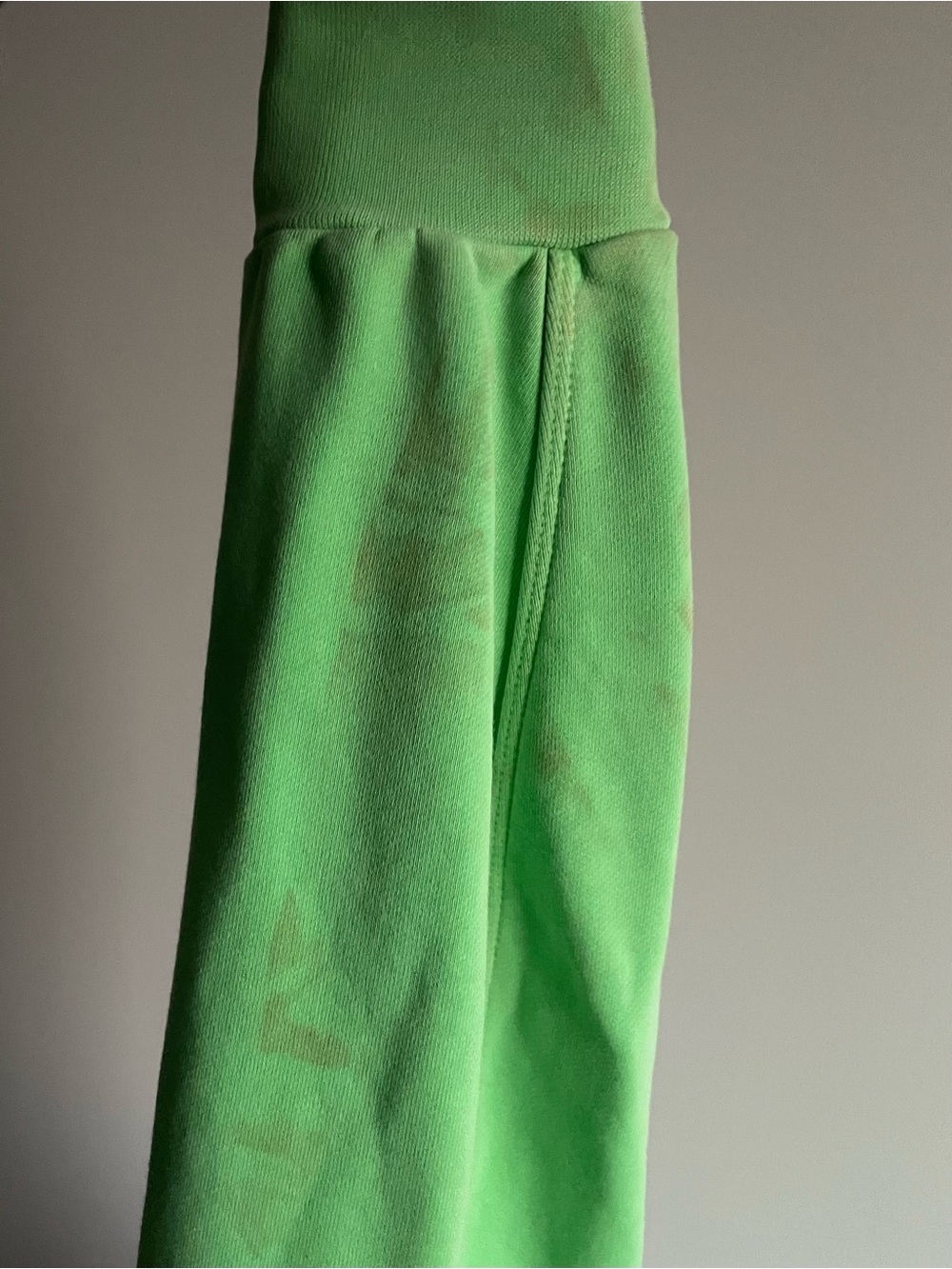🎃Lululemon Perfectly Oversized Cropped Crew Size 6 Scream Green - Picture 7 of 7
